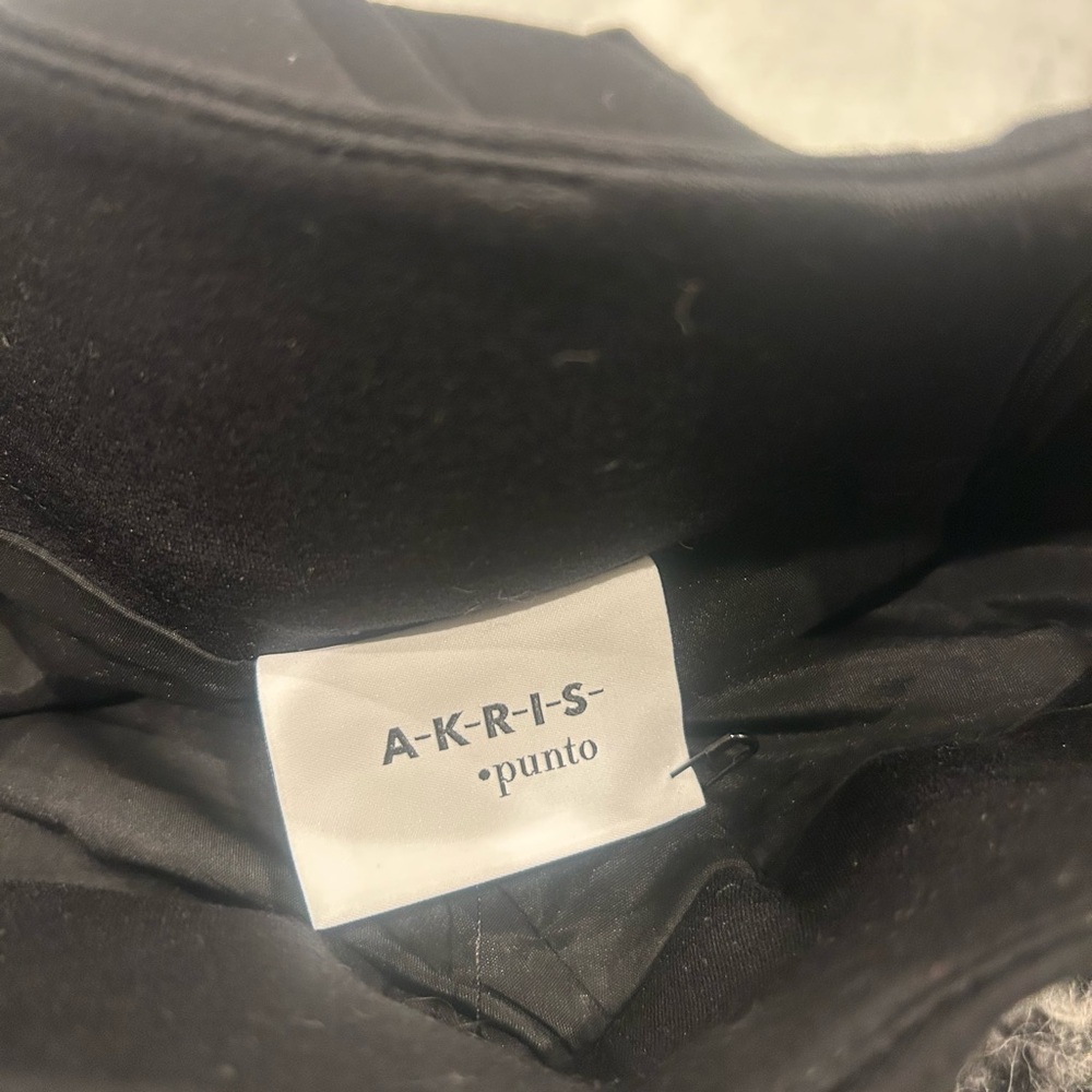 Akris Punto Black and White Pencil Skirt - Picture 11 of 16